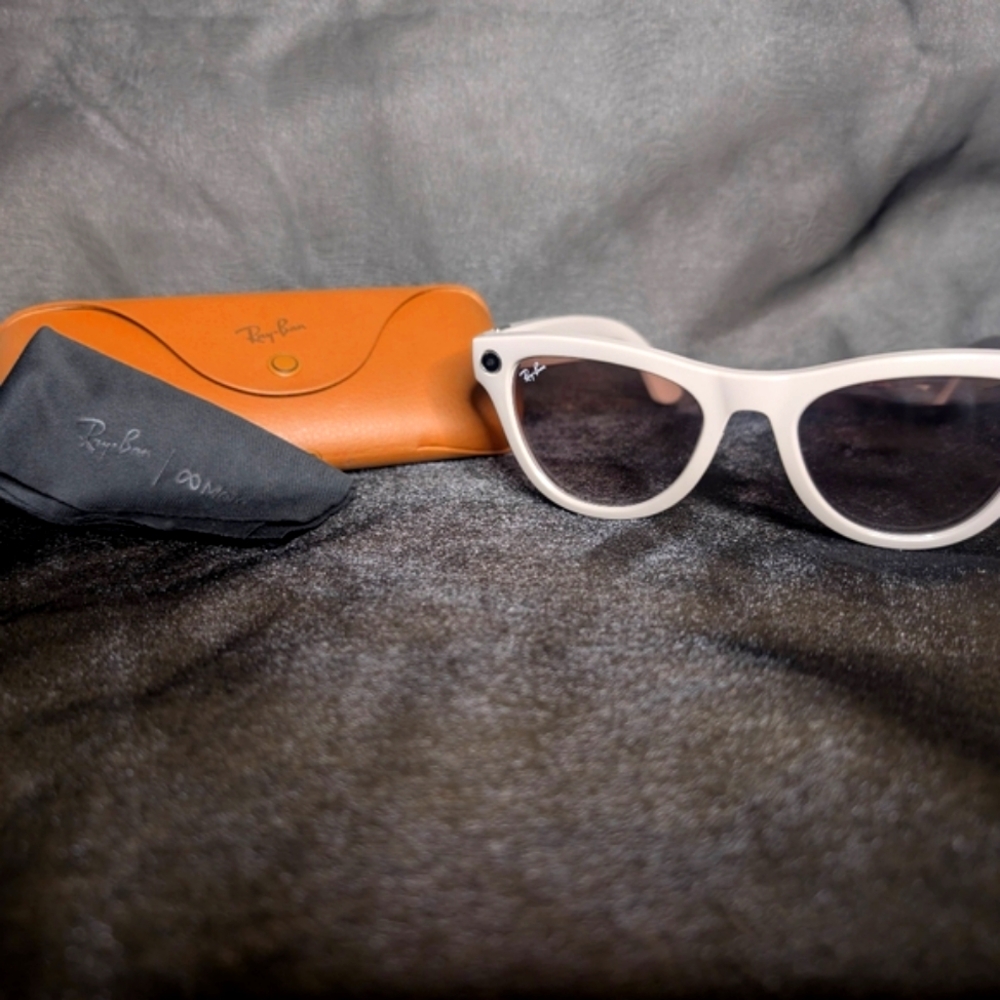 Ray-Bans Meta Skyler Sunglasses